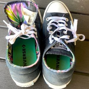 Black Converse Size 7 Floral Print